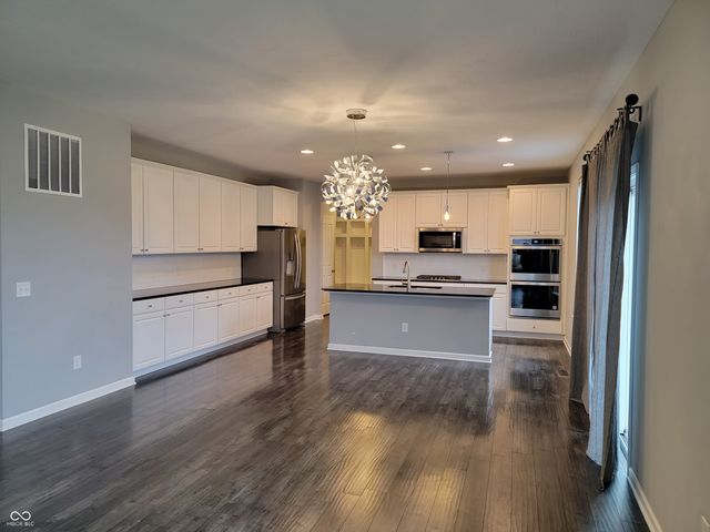16123 Sedalia Drive, Fishers, IN 46040