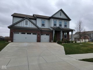 16123 Sedalia Drive, Fishers, IN 46040