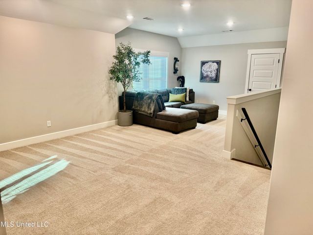 6934 N Sunrise Loop, Olive Branch, MS 38654