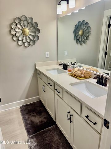 6934 N Sunrise Loop, Olive Branch, MS 38654