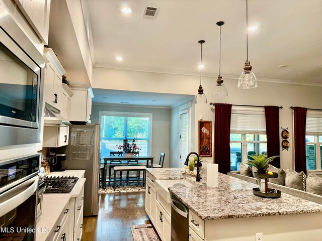 6934 N Sunrise Loop, Olive Branch, MS 38654