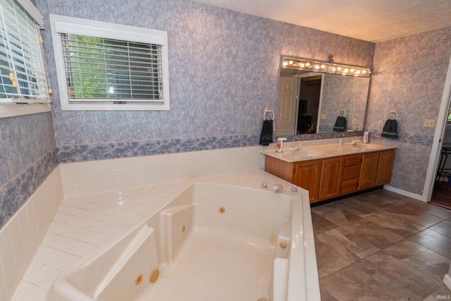 14770 Fairfield Drive, Granger, IN 46530