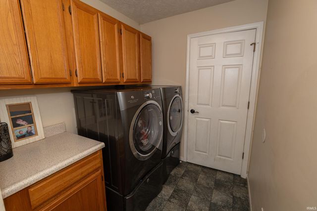 14770 Fairfield Drive, Granger, IN 46530