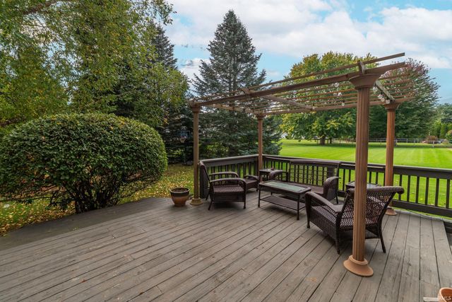 14770 Fairfield Drive, Granger, IN 46530