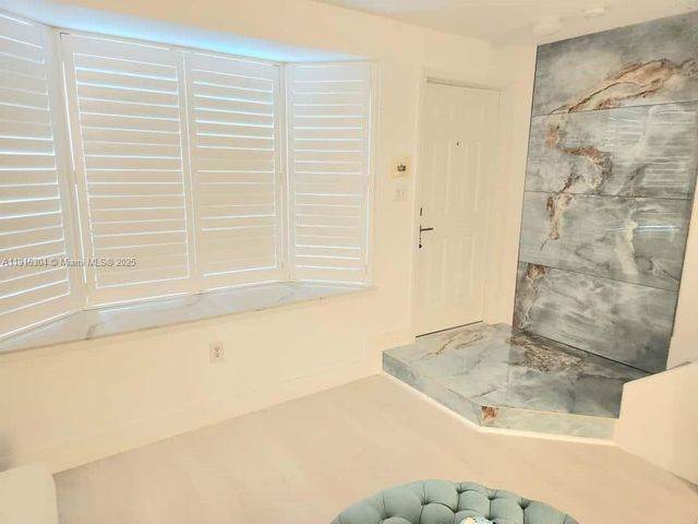 7810 SW 102nd Ln, Miami, FL 33156