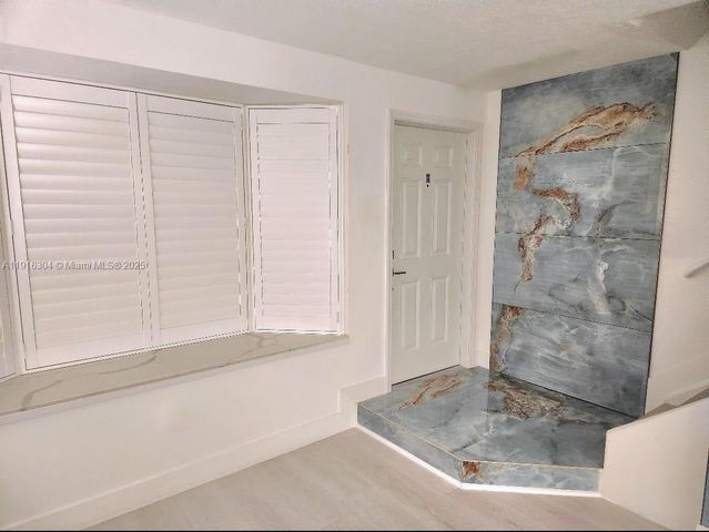 7810 SW 102nd Ln, Miami, FL 33156