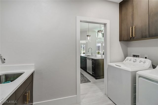 28070 Winthrop CIR, Bonita Springs, FL 34134