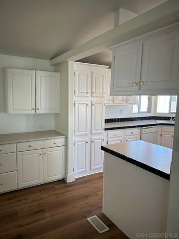 1501 Anza Avenue 39, Vista, CA 92084