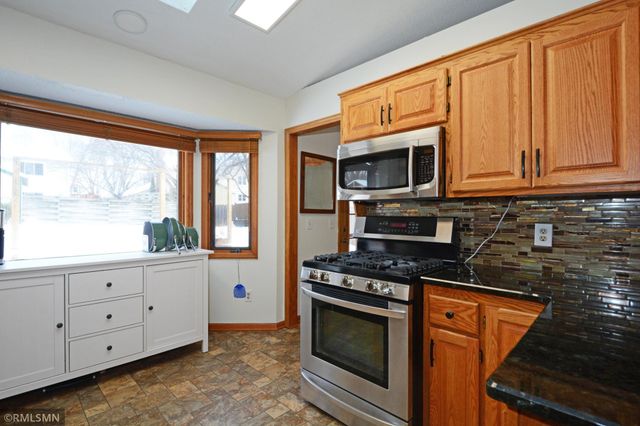 9246 Shenandoah Lane N, Maple Grove, MN 55369