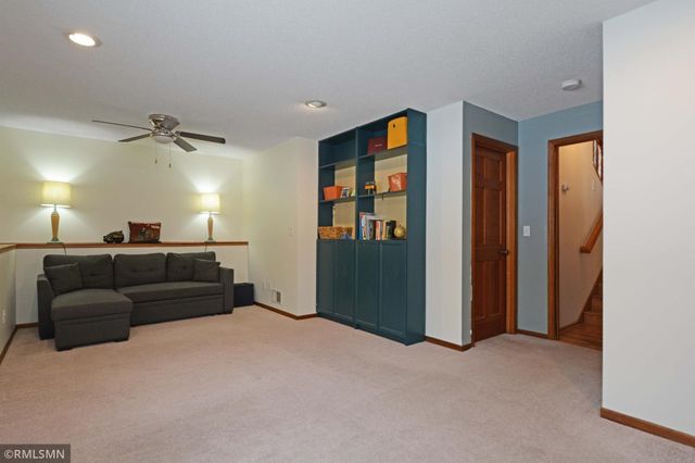 9246 Shenandoah Lane N, Maple Grove, MN 55369