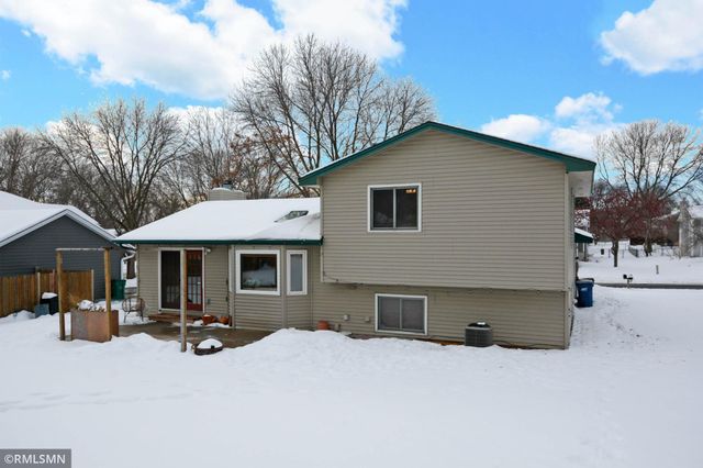 9246 Shenandoah Lane N, Maple Grove, MN 55369