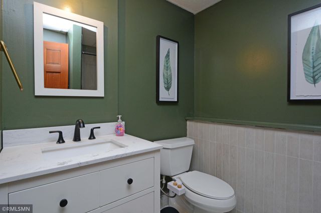 9246 Shenandoah Lane N, Maple Grove, MN 55369