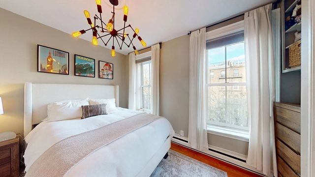 1 Saint Charles St 3, Boston, MA 02116