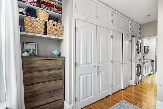 1 Saint Charles St 3, Boston, MA 02116