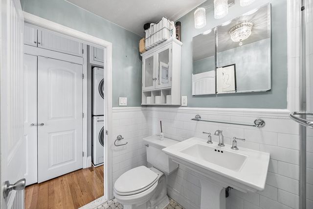 1 Saint Charles St 3, Boston, MA 02116