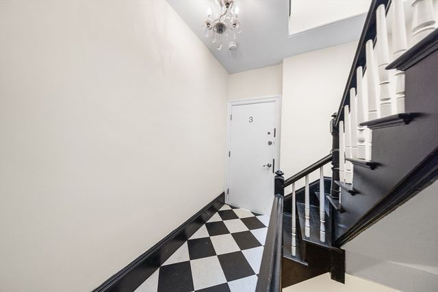 1 Saint Charles St 3, Boston, MA 02116