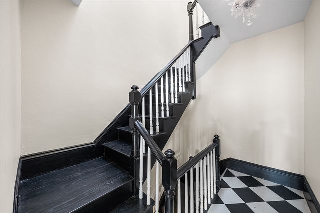 1 Saint Charles St 3, Boston, MA 02116