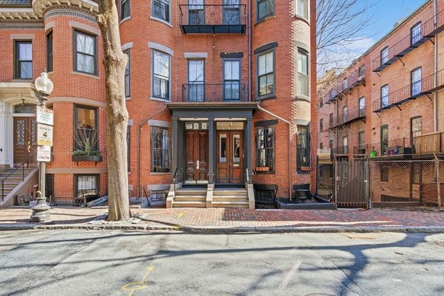 1 Saint Charles St 3, Boston, MA 02116