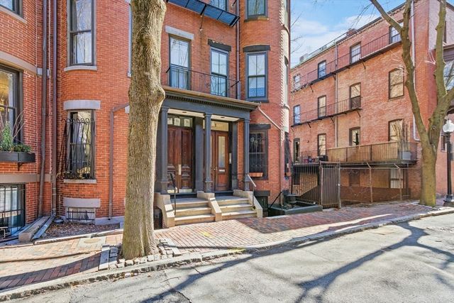 1 Saint Charles St 3, Boston, MA 02116