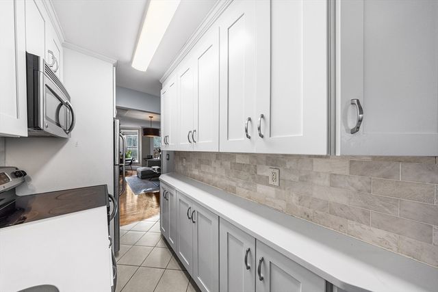 1 Saint Charles St 3, Boston, MA 02116