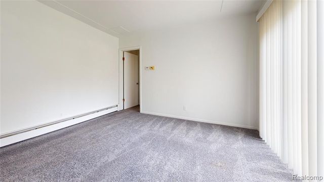 415 Gardenia Avenue, Royal Oak, MI 48067