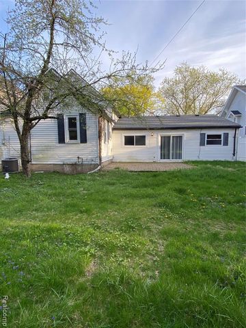 415 Gardenia Avenue, Royal Oak, MI 48067