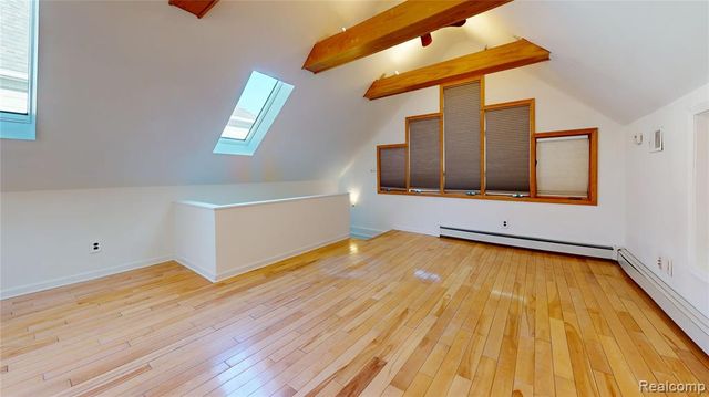 415 Gardenia Avenue, Royal Oak, MI 48067