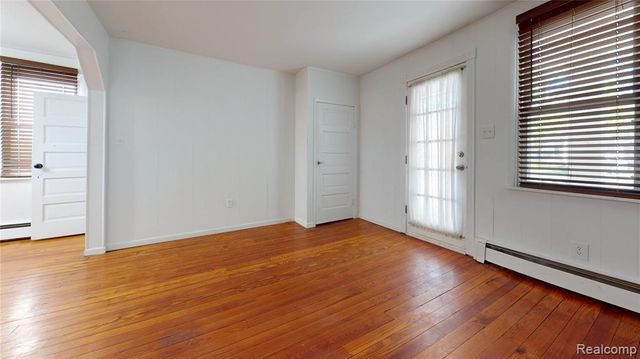 415 Gardenia Avenue, Royal Oak, MI 48067