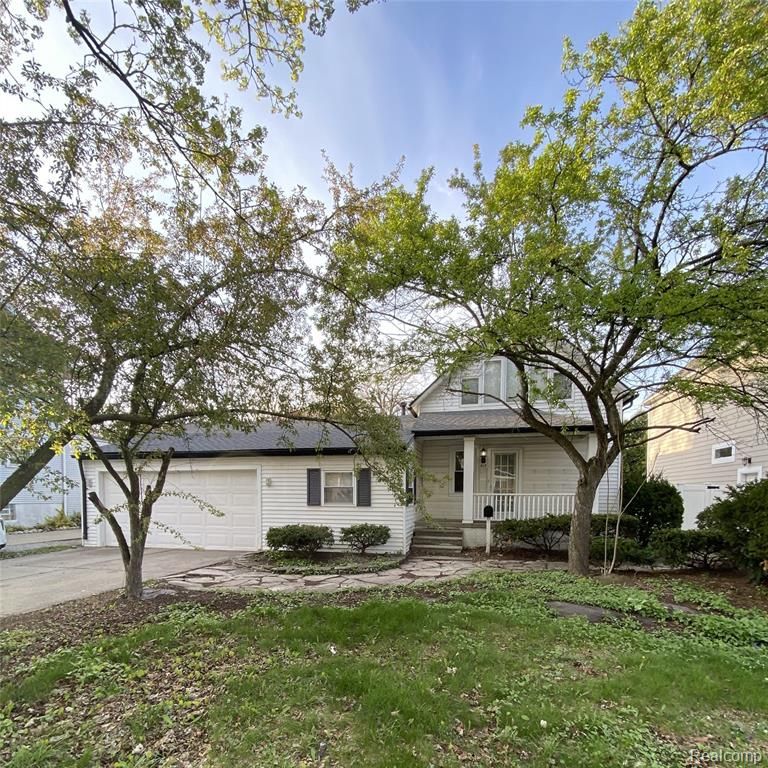 415 Gardenia Avenue, Royal Oak, MI 48067