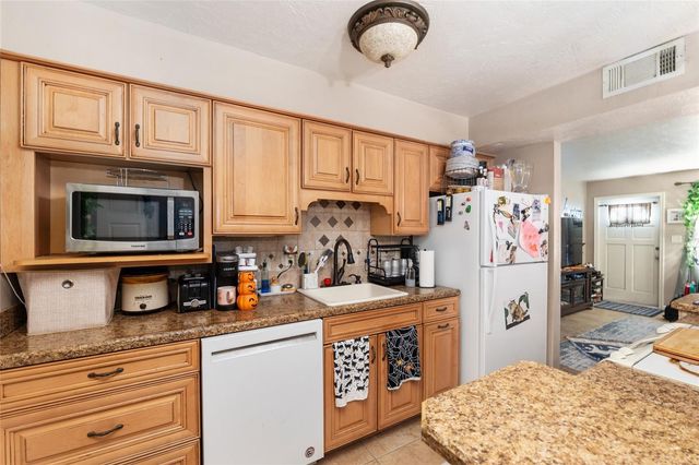 2351 SW 32ND PLACE, Gainesville, FL 32608