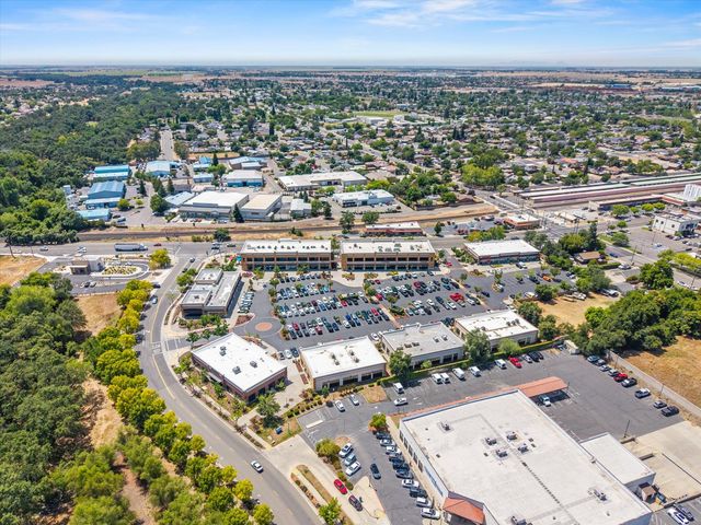 303 1st St, Lincoln, CA 95648