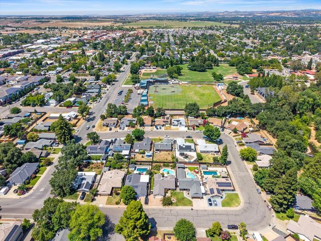 303 1st St, Lincoln, CA 95648