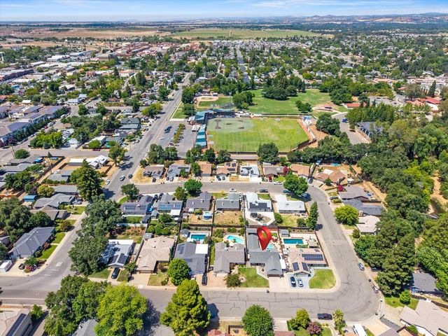 303 1st St, Lincoln, CA 95648