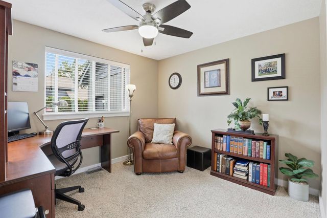 15714 N Gleneden Dr, Spokane, WA 99208