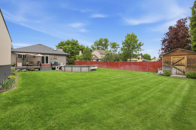 15714 N Gleneden Dr, Spokane, WA 99208