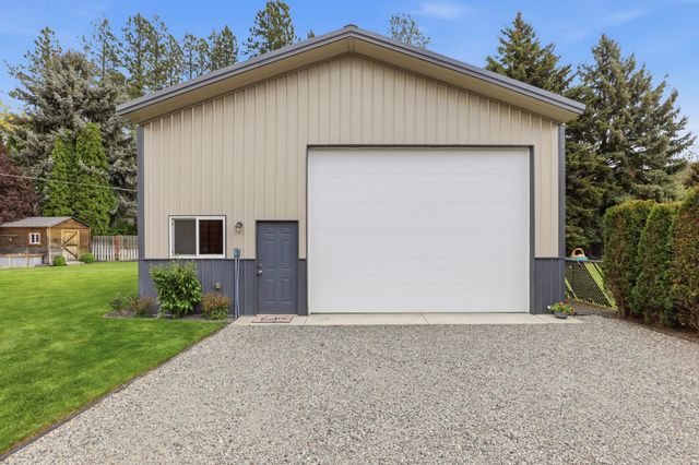 15714 N Gleneden Dr, Spokane, WA 99208