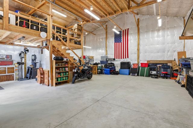 15714 N Gleneden Dr, Spokane, WA 99208