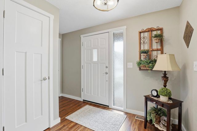 15714 N Gleneden Dr, Spokane, WA 99208