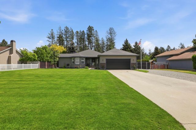 15714 N Gleneden Dr, Spokane, WA 99208