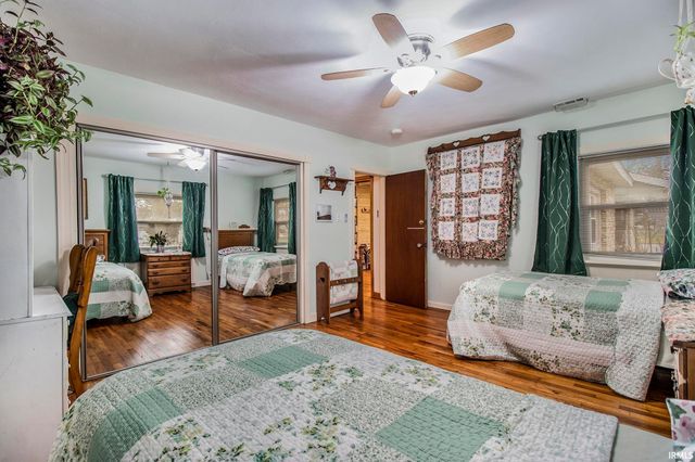 905 White Oak Drive, South Bend, IN 46617