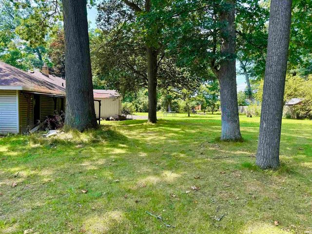 905 White Oak Drive, South Bend, IN 46617