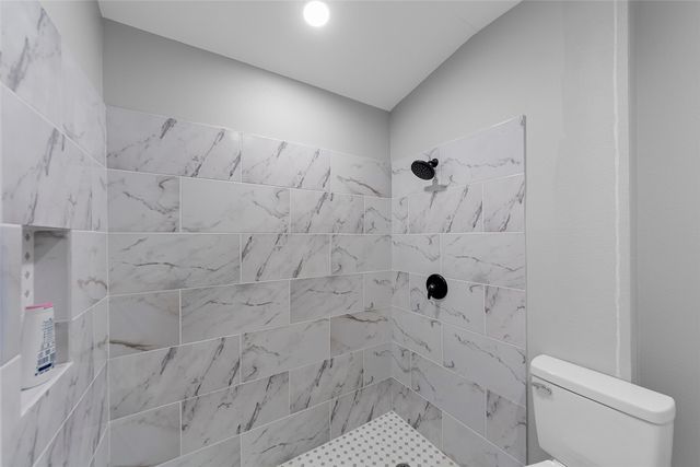 1510 S Lindsay, Gainesville, TX 76240