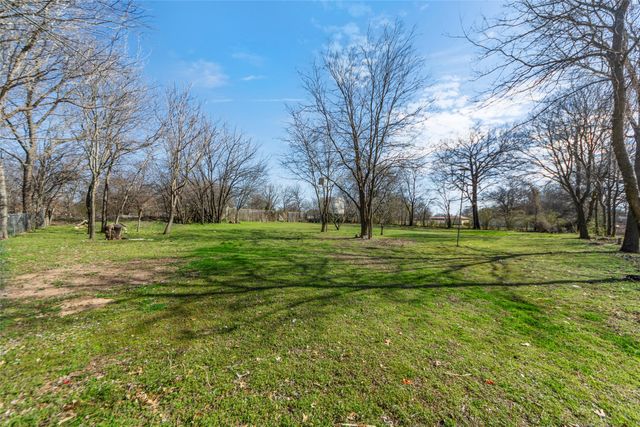 1510 S Lindsay, Gainesville, TX 76240