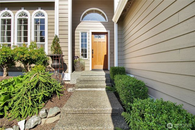 17513 Redhawk Drive, Arlington, WA 98223