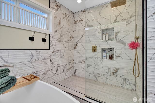 17513 Redhawk Drive, Arlington, WA 98223