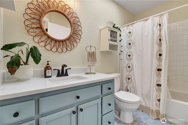17513 Redhawk Drive, Arlington, WA 98223