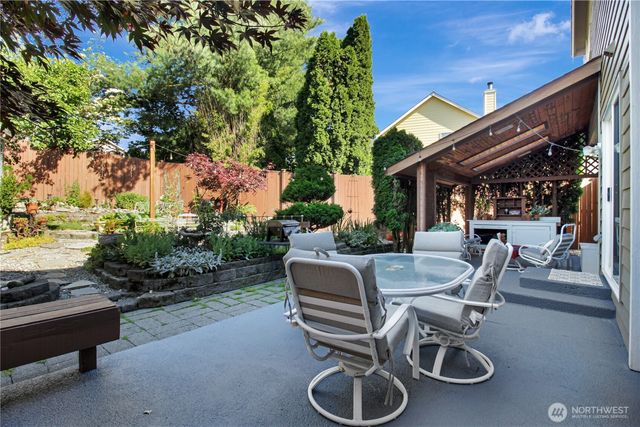 17513 Redhawk Drive, Arlington, WA 98223