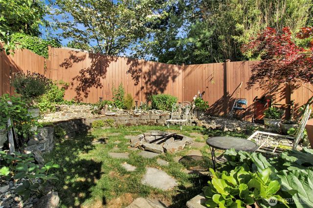 17513 Redhawk Drive, Arlington, WA 98223