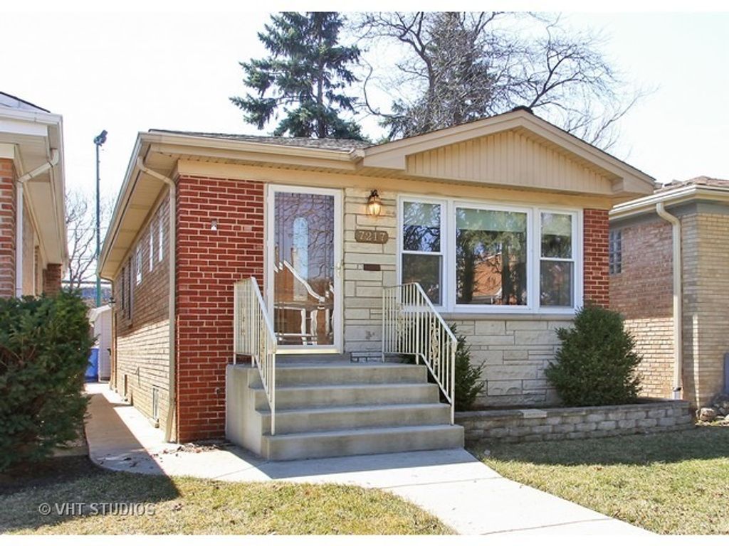 7217 W Fitch Avenue, Chicago, IL 60631