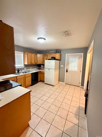 530 N Boyd St, Monticello, AR 71655